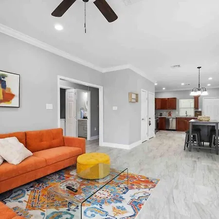 Mardi Gras House Villa